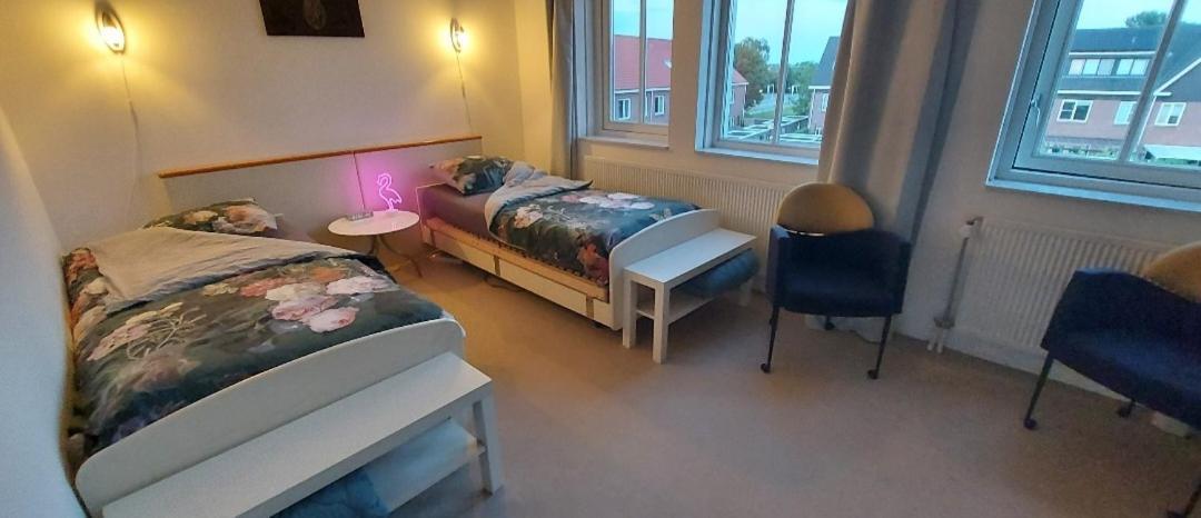 Airbnb 'Logeren Aan Het Plein' In Het Centrum Van Meppel Habitación foto